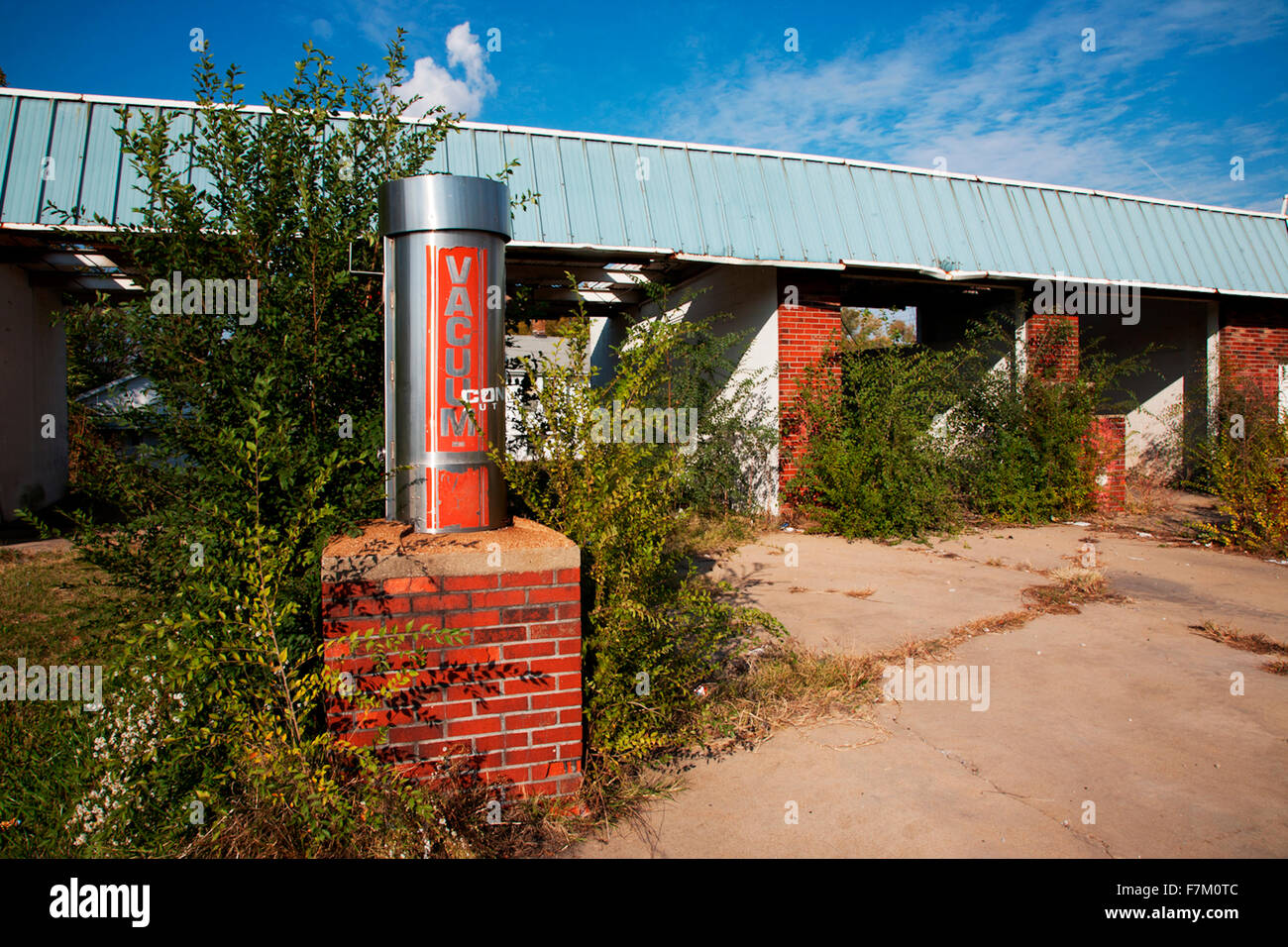 Verlassene Autowaschanlage in die gefährliche Stadt East St. Louis, Il. Stockfoto