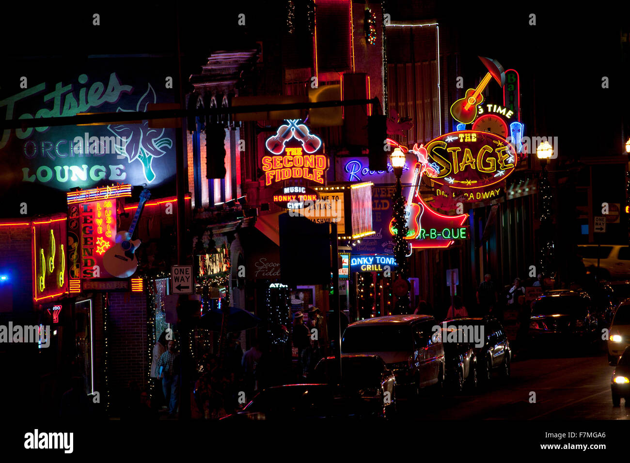 Leuchtreklamen am unteren Broadway Bereich, Nashville, Tennessee, USA Stockfoto