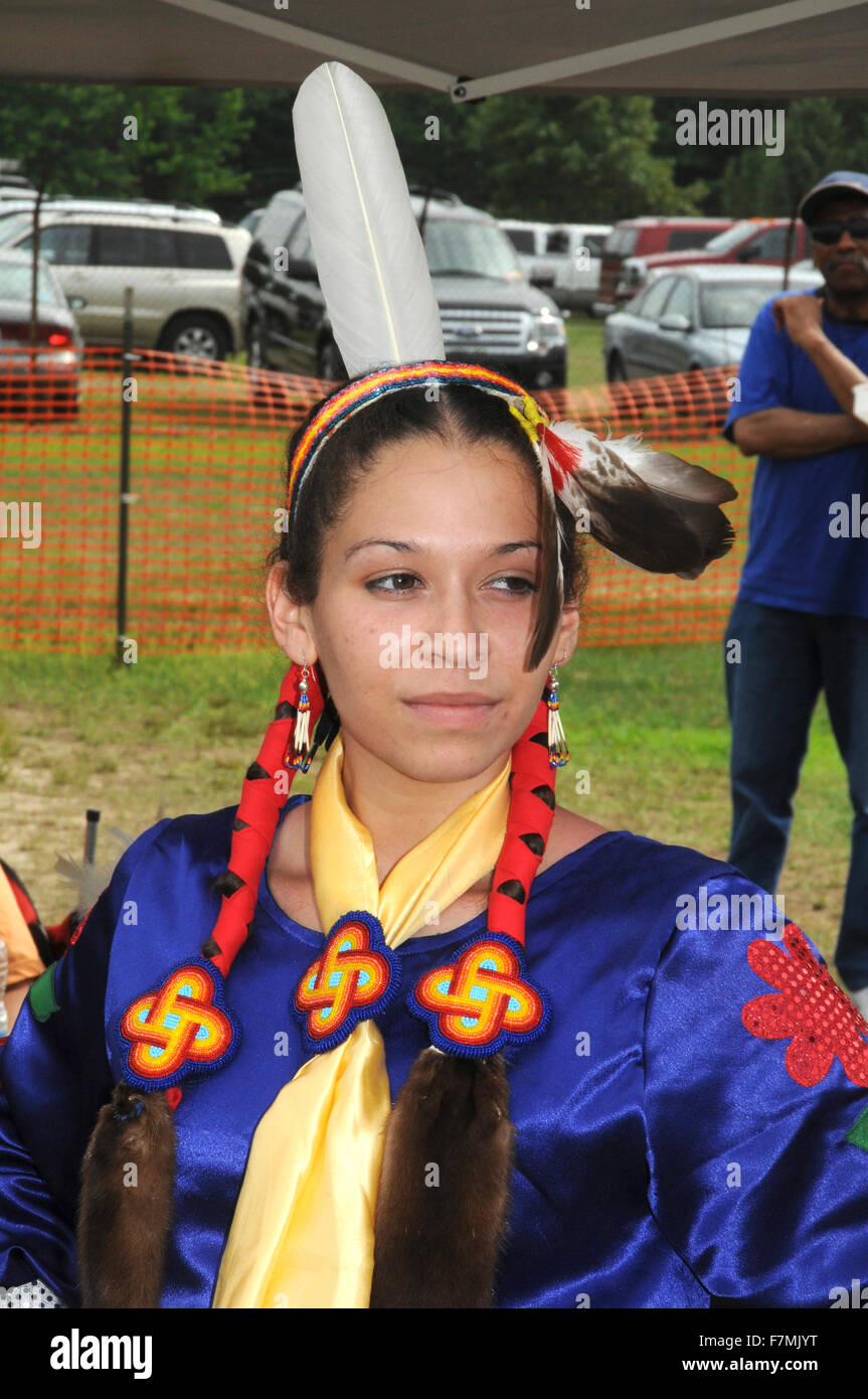 Native American indische Mädchen bei einem Powwow in Waldorf, Maryland Stockfoto