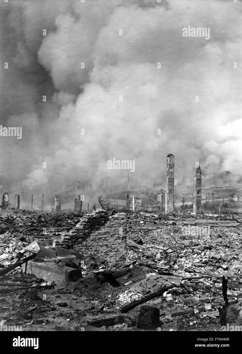 Der letzte Tag des Feuers nach dem San-Francisco-Erdbeben von 1906 Stockfoto