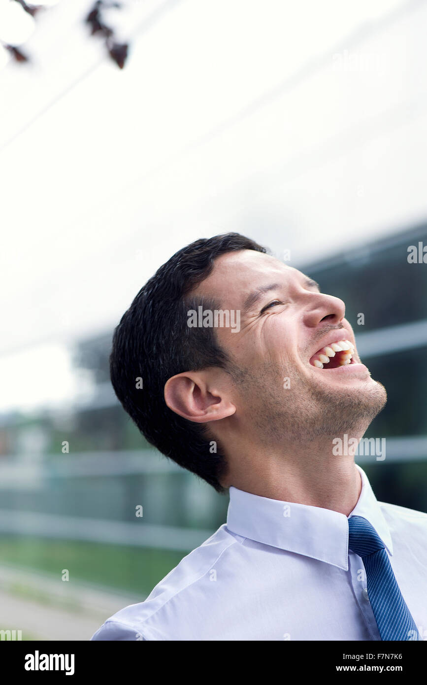 Spät lachen -Fotos und -Bildmaterial in hoher Auflösung – Alamy