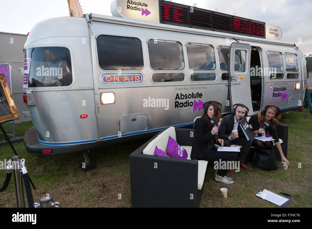 Absolute Radio Rundfunk live aus der auf Blackheath Music Festival 2015 Stockfoto