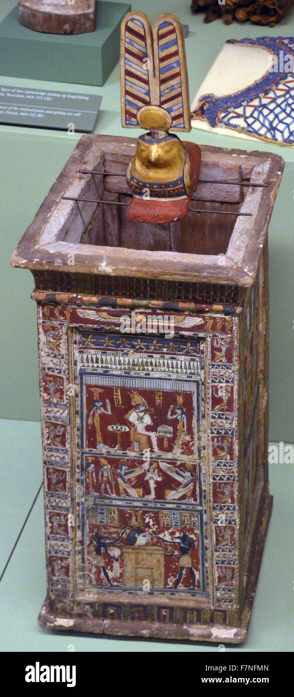 Ein sogenannter naos woof ptolemaic periof Fotos und Bildmaterial in