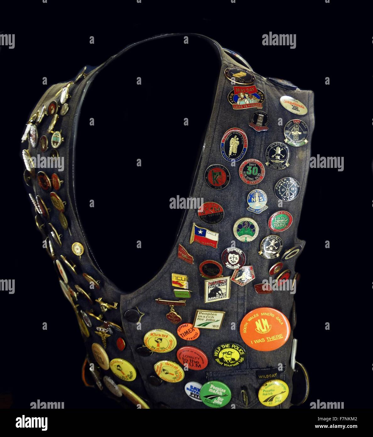 Abzeichen der Unterstützung für die britische Bergarbeiterstreik von 1984-1985. Am Ende des Streiks blieb die nationale Union der Bergleute geschwächte und Bergbau Gemeinden aufgeteilt zwischen Befürwortern und Gegnern der Arbeitskampf 1985 Stockfoto