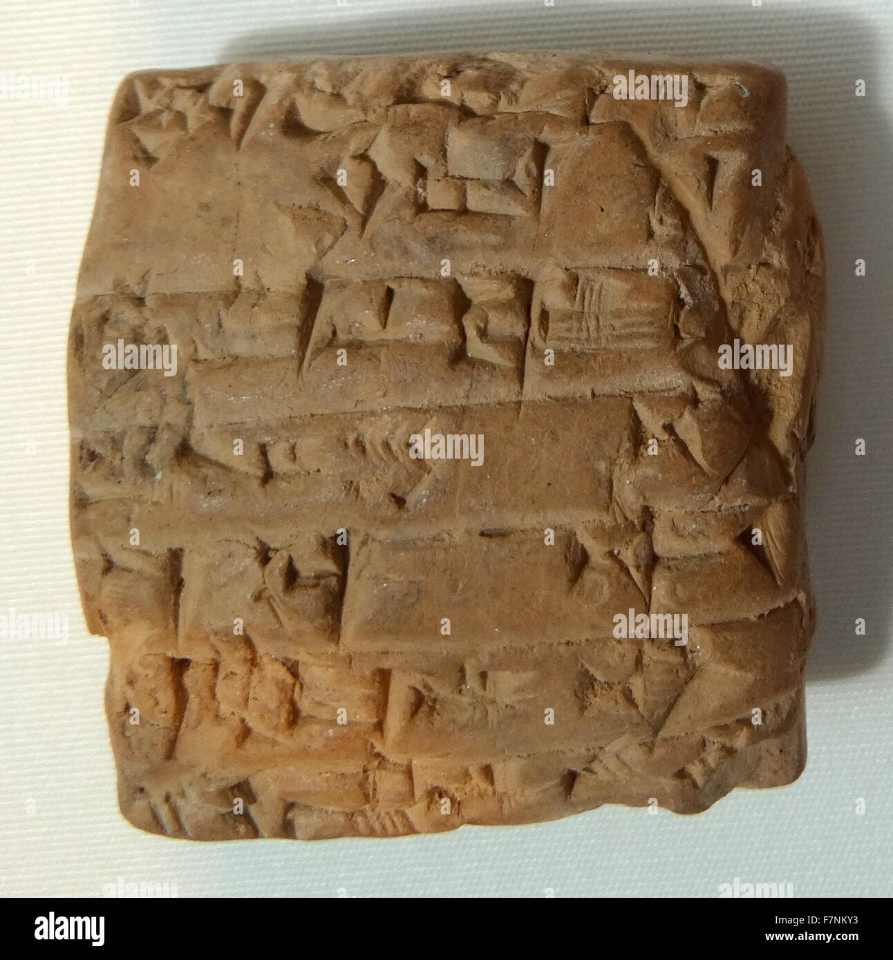 Verkauf Dokuments, den Kauf von Sklaven von 13 Silberschekel. Aus der Regierungszeit von Shulgi. 2052 BC datiert Stockfoto