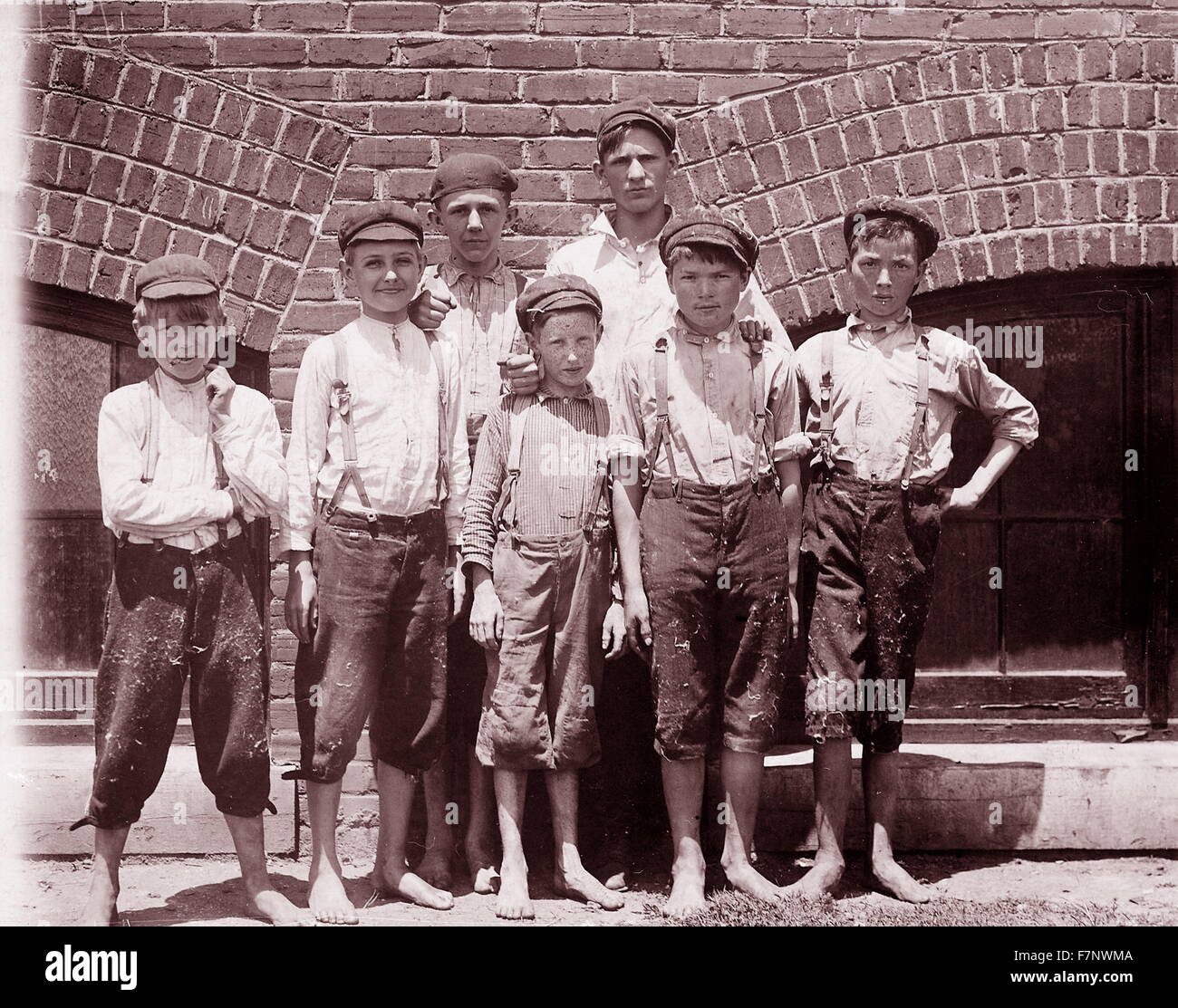 Kinderarbeit in den USA Anfang des 20. Jahrhunderts: Abnehmer jungen in Aragon Mühlen, Rock Hill, South Carolina, fotografiert von Lewis Hine am 13. Mai 1912 Stockfoto