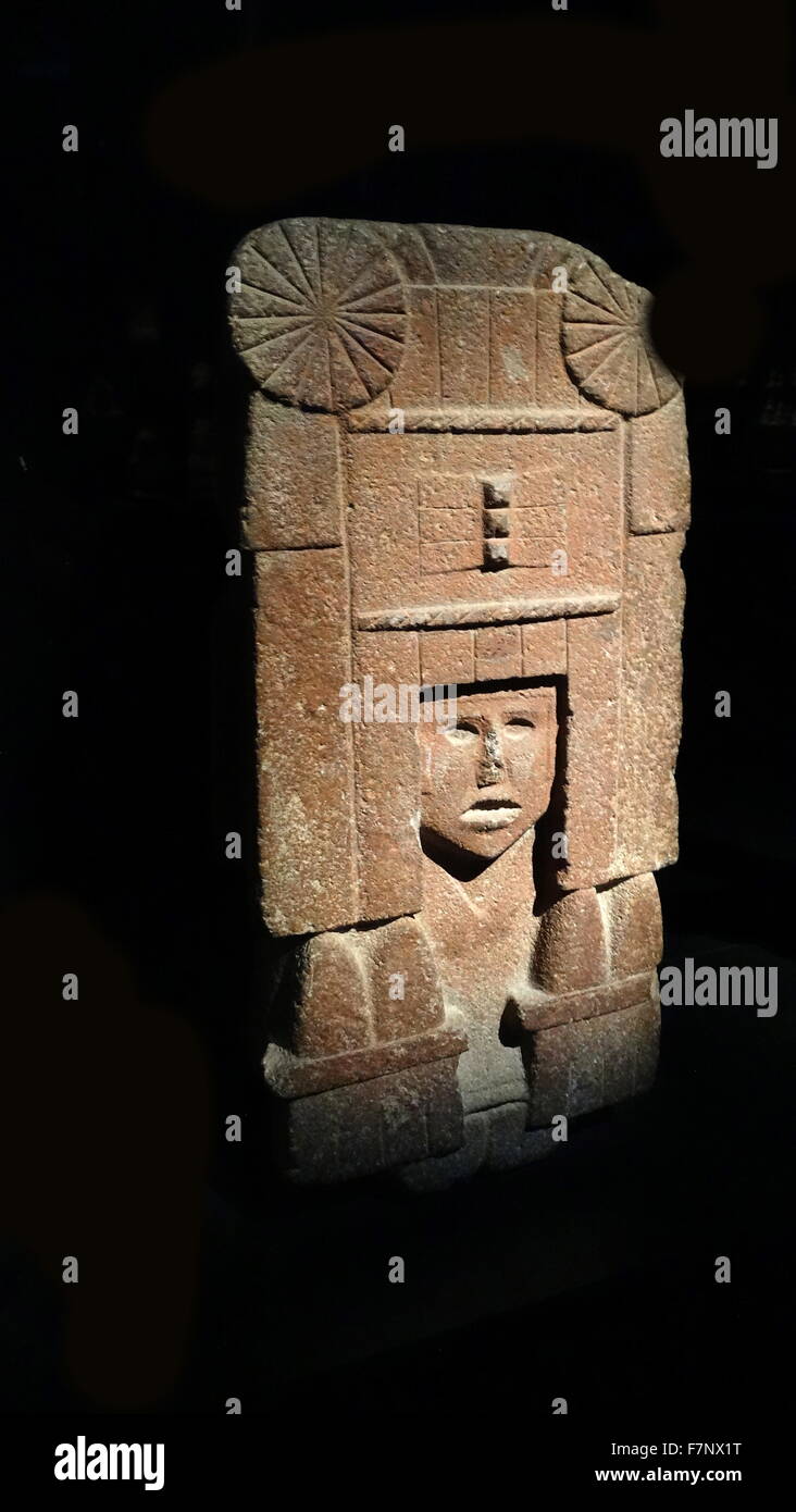 Aztekische Vulkangestein Statue Chicomecoatl die Göttin des Mais und des Grundwassers. Vom 14. Jahrhundert Stockfoto