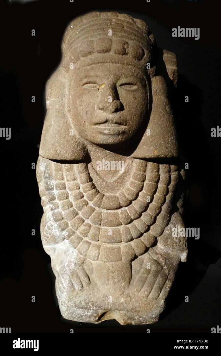 Aztekische Vulkangestein Statue Chicomecoatl die Göttin des Mais und des Grundwassers. Vom 14. Jahrhundert Stockfoto