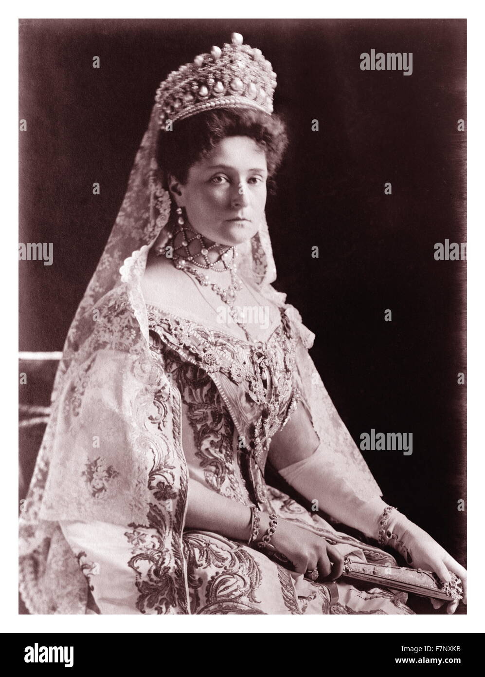 Alexandra Feodorovna (1872 – 17. Juli 1918), Gemahlin Kaiserin von Russland als Ehegatte von Nicholas II., der letzte Kaiser des russischen Reiches. 1913 Stockfoto