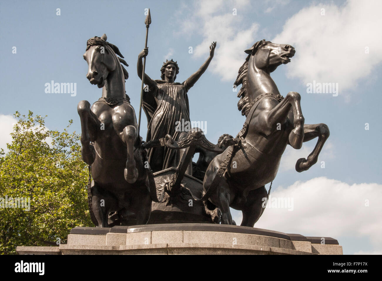 Statue der Königin Boudicea an ihren Wagen in Westminster, London, England Stockfoto