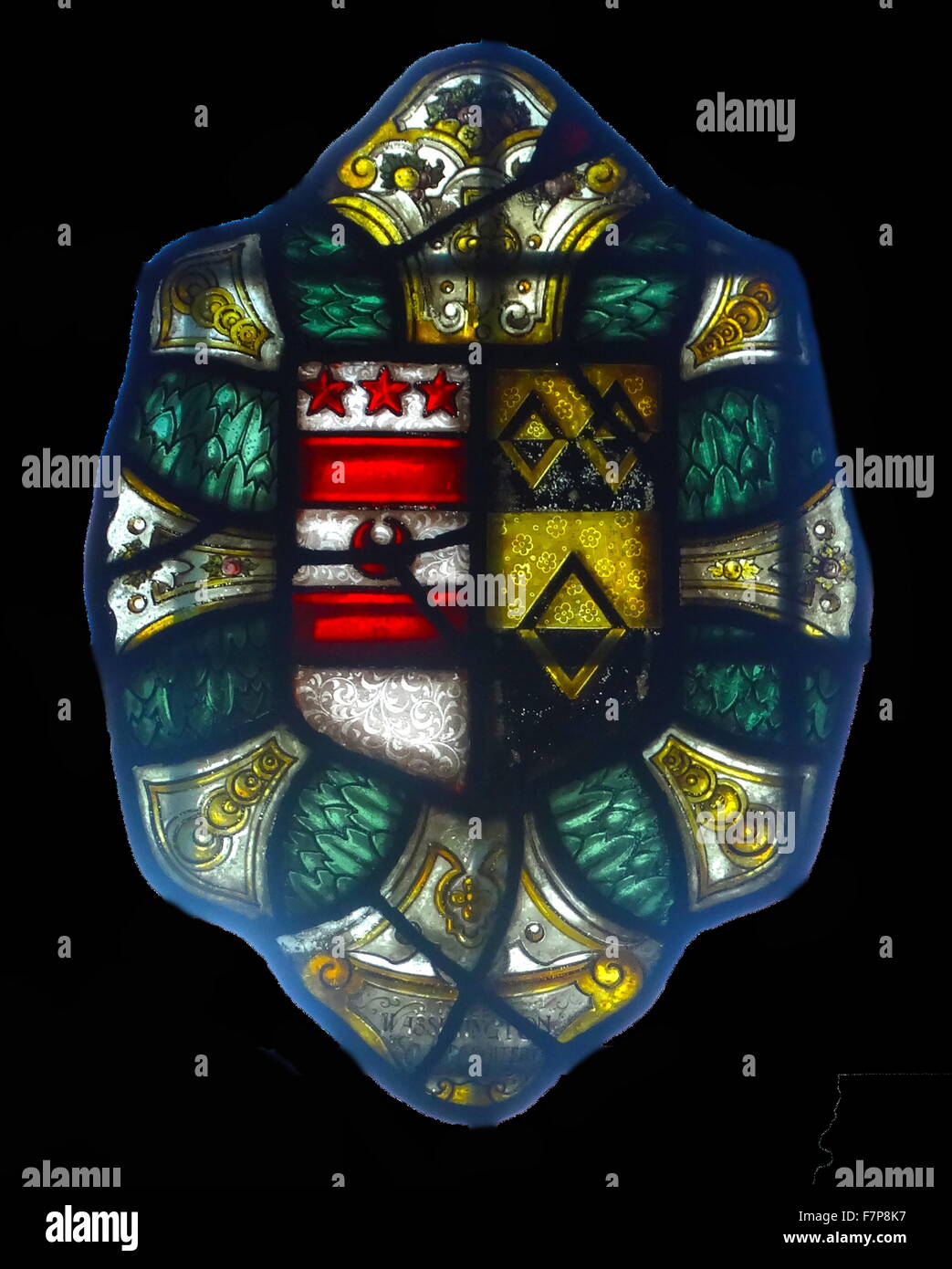 Tudor-Zeit, Wappen der Familie in ein Glasfenster in der Sulgrave Manor, England, ancestral Home of George Washington. 2015 Stockfoto