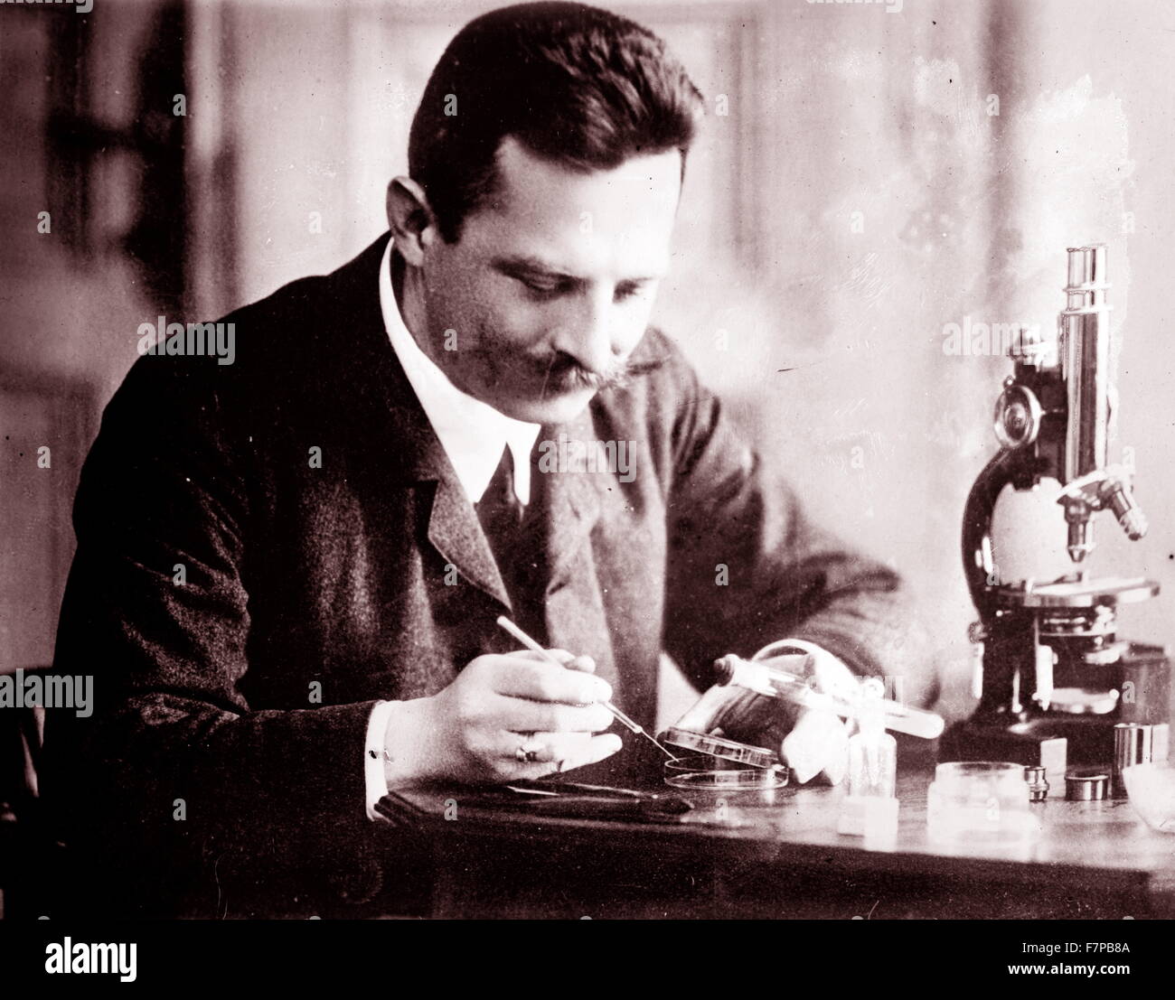 Oswald Richter (1878 – 1955) war ein österreichischer Botaniker im Sinne von Gregor Mendel. Seine botanische Autor Abkürzung (er beschrieb die neue Algen) ist 'O. Richt'. Oswald Richter wurde als Sohn des Direktors des Gymnasiums Prag geboren. Stockfoto
