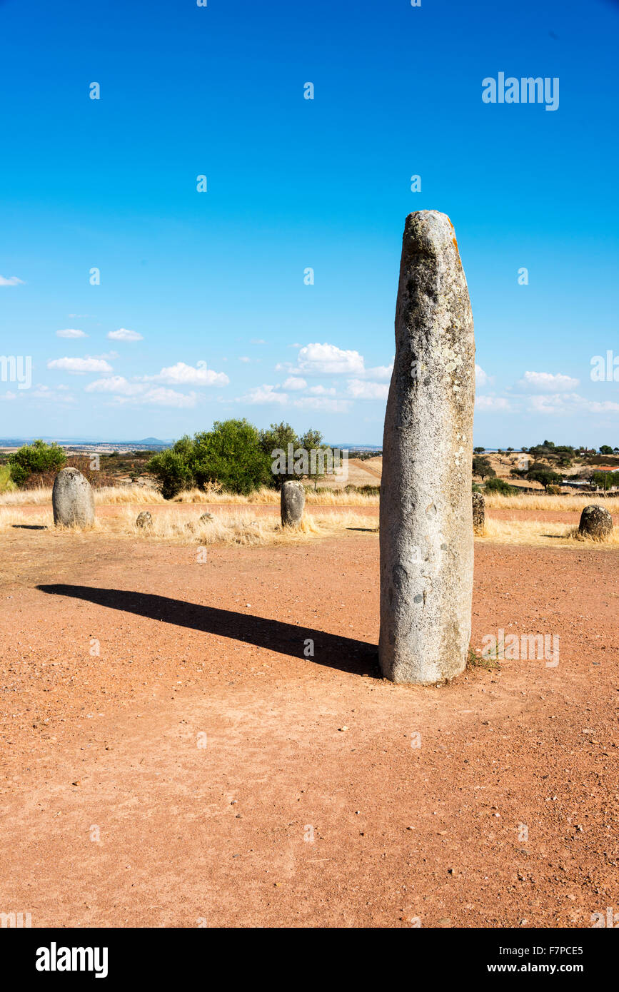 Portugals größte Menhire, ist der Xarez Stein-Kreis an zweiter Stelle nur in Größe, Almendres, in der Nähe von Evora Stockfoto
