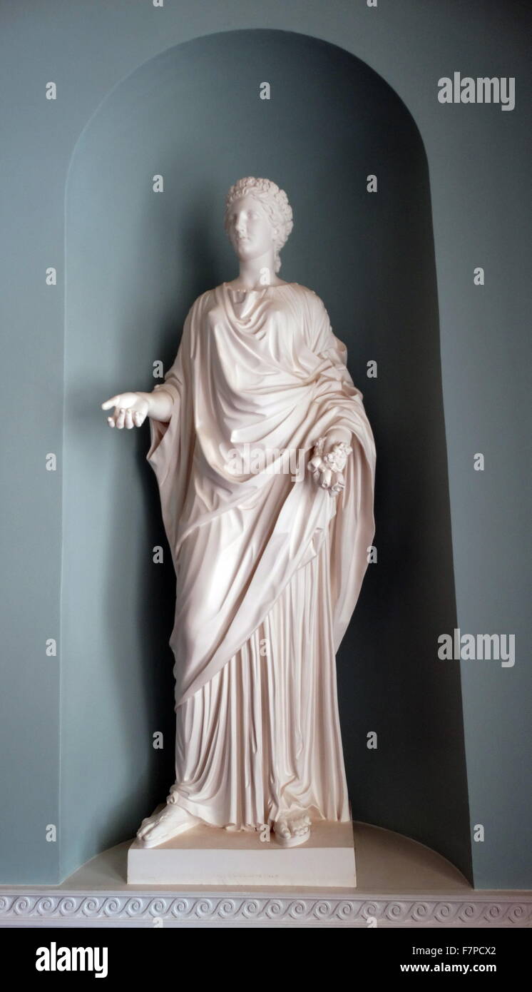 18. Jahrhundert Neo-klassizistischen Statue von einem Roman Goddess; Kenwood House in London. Datierte 2015 Stockfoto