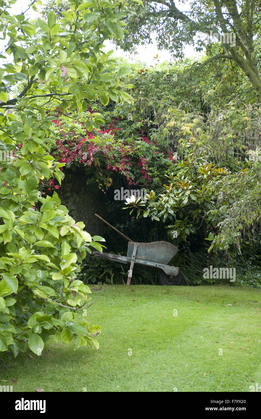 Der Garten im Herbst in Monk es House, East Sussex. Monk es House war der Schriftsteller Woolf Landhaus und Rückzug. Stockfoto