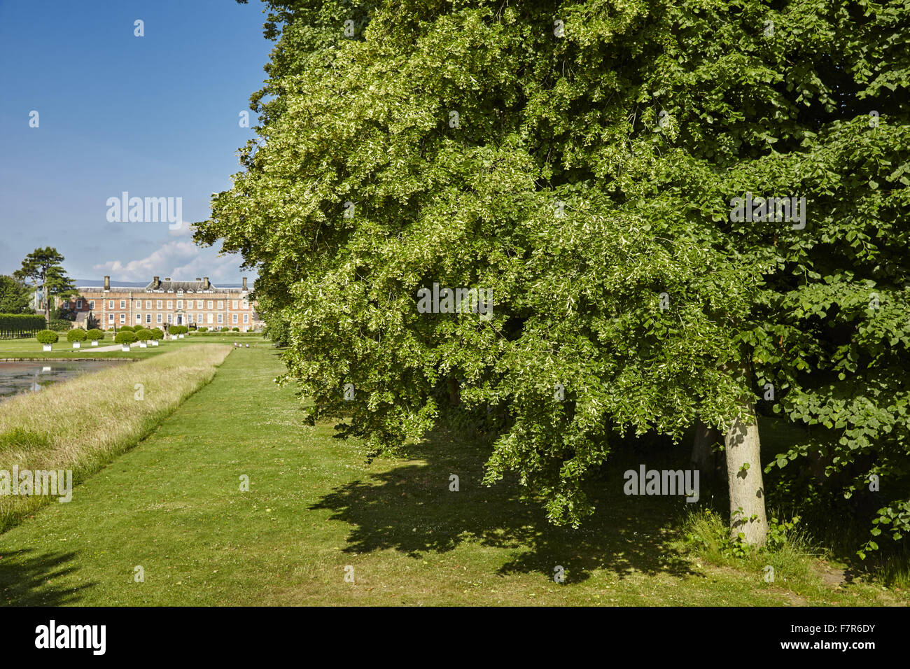 Die Gärten von Erdigg, Clwyd. Erdigg in Wrexham erzählt die Geschichte der Beziehung zwischen dem Adel und dem Diener, die in diesem Haus gelebt. Stockfoto