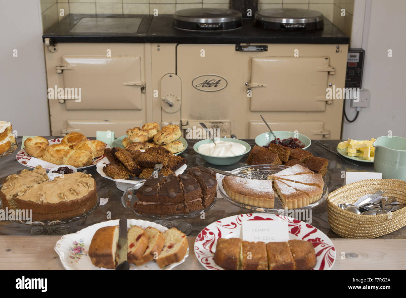 Die Küche im Leigh Hill Place, Surrey. Leigh Hill Place war das Elternhaus von der englische Komponist Ralph Vaughan Williams, und war einst im Besitz der Familie Wedgwood. Stockfoto