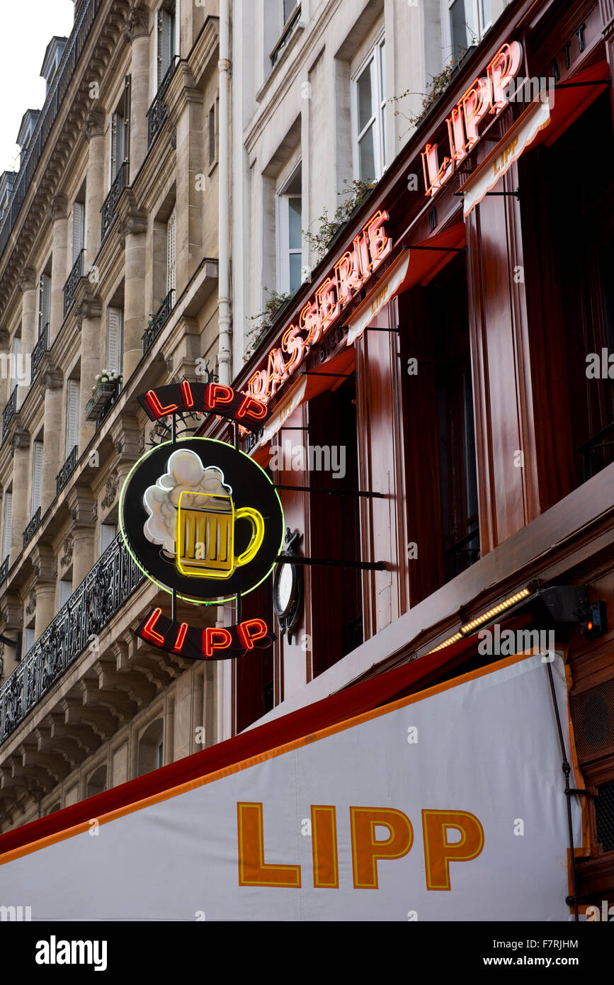Brasserie Lipp, eine berühmte Brasserie auf dem Boulevard St-Germain; Paris, Frankreich Stockfoto