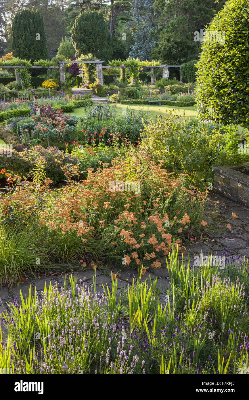 Der versunkene Garten am Mount Stewart, County Down. Mount Stewart ist