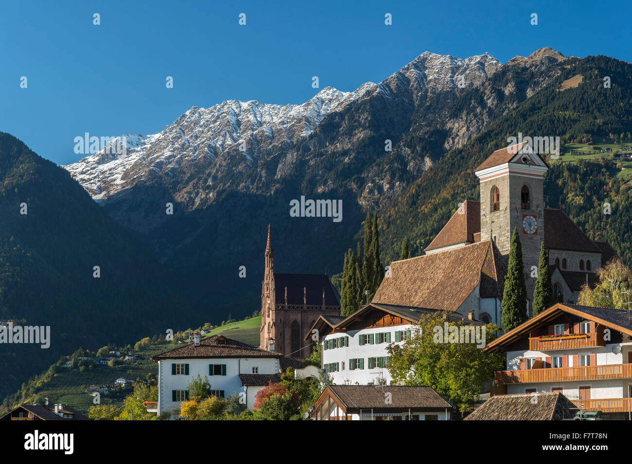 Bergdorf Scena in der Nähe von Meran, Provinz Trentino, Südtirol, Italien Stockfoto