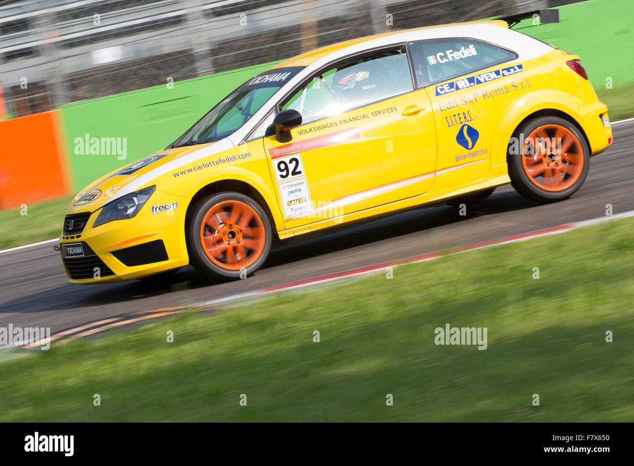 Monza, Italien - 30. Mai 2015: Seat Ibiza-Girasole Team, angetrieben von FEDELI Carlotta während des Seat Ibiza Cup Stockfoto