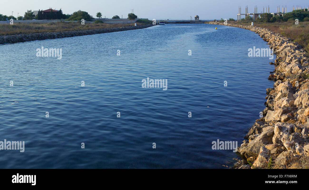 Zugang-Kanal, das Manga del Mar Menor Murcia, Spanien Stockfoto