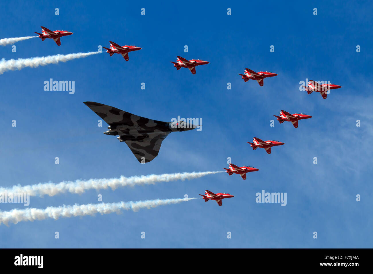 Red Arrows Vulcan Bomber Hommage an Southport Airshow September 2015 Stockfoto