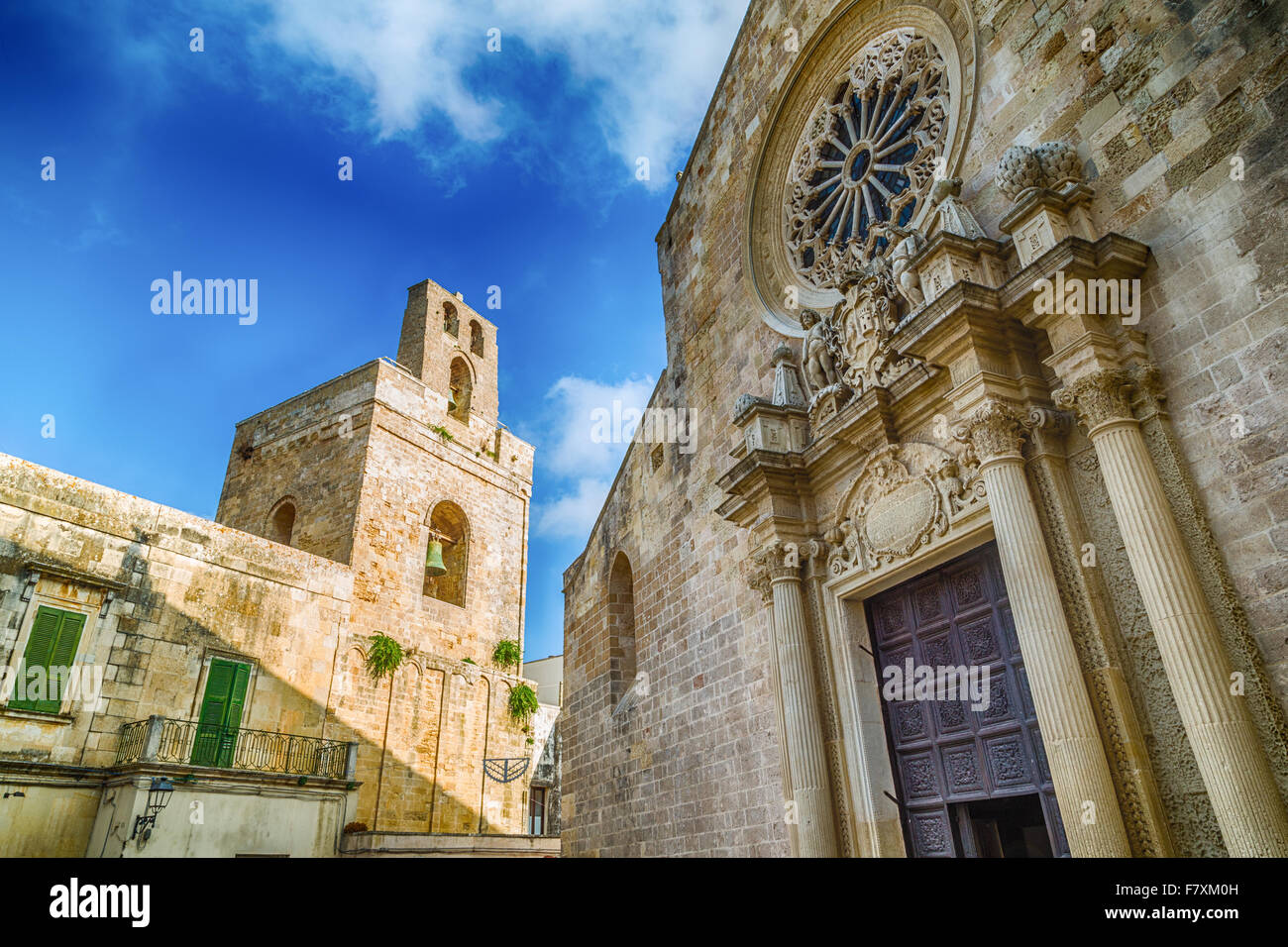 Die mittelalterliche Kathedrale im historischen Zentrum von Otranto, Küsten Stadt Griechisch-Messapian Ursprünge in Italien Stockfoto