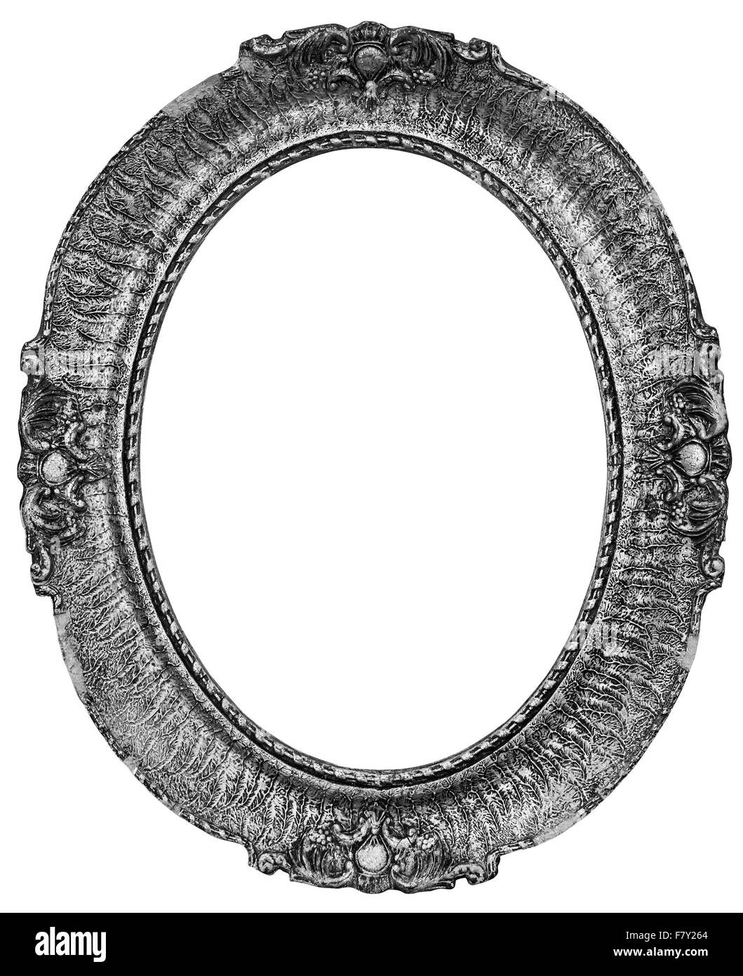 Oval alt versilbert Rahmen isoliert mit Beschneidungspfad Stockfoto