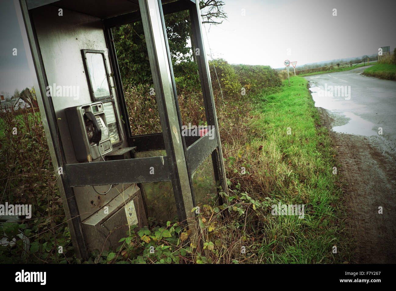 BT-öffentliche Phonebox Anruf Box box ländlichen abgelegenen und vernachlässigten Herefordshire Stockfoto