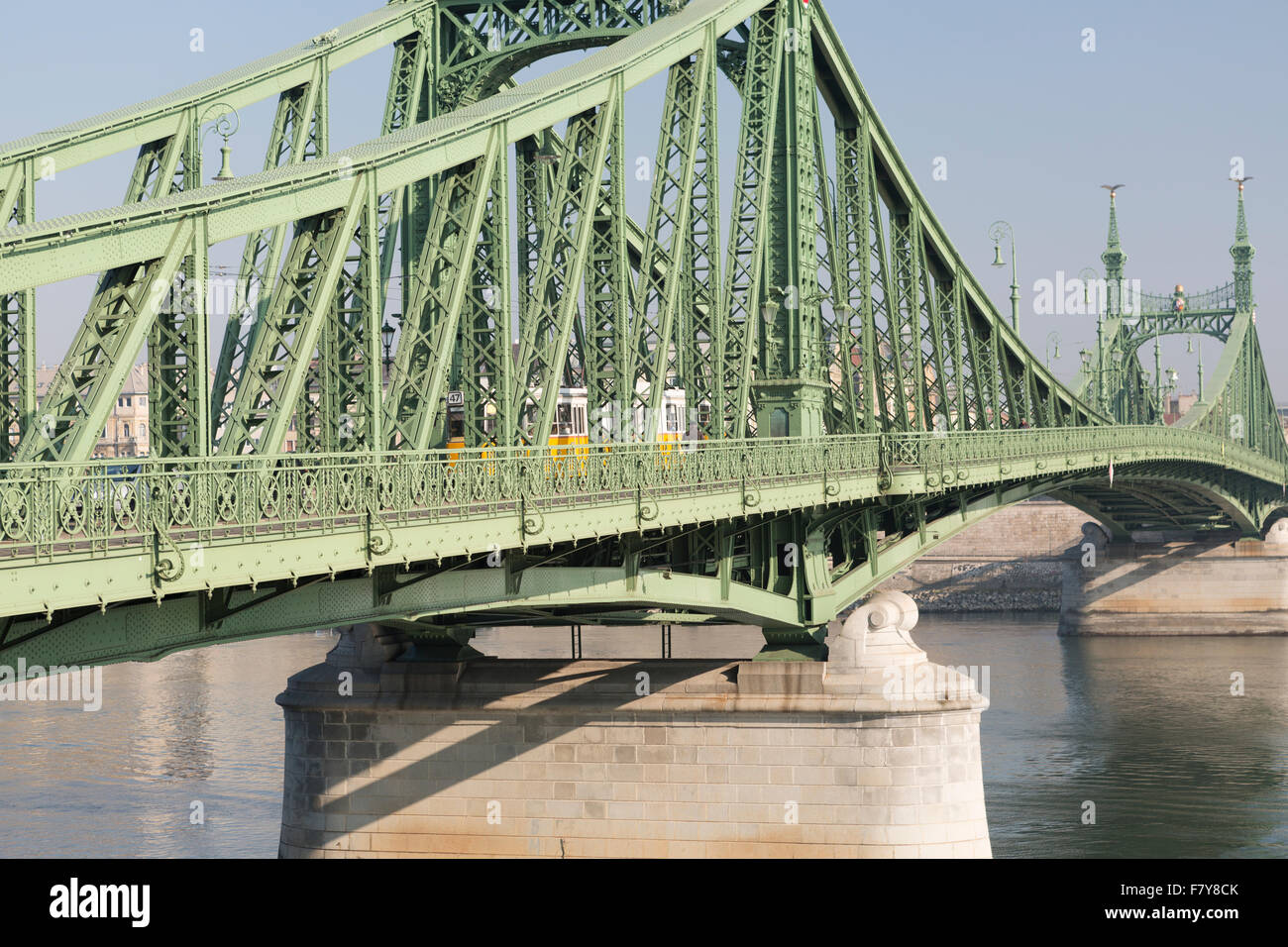 Ungarn, Budapest, die Freiheit Brücke über die Donau. Stockfoto