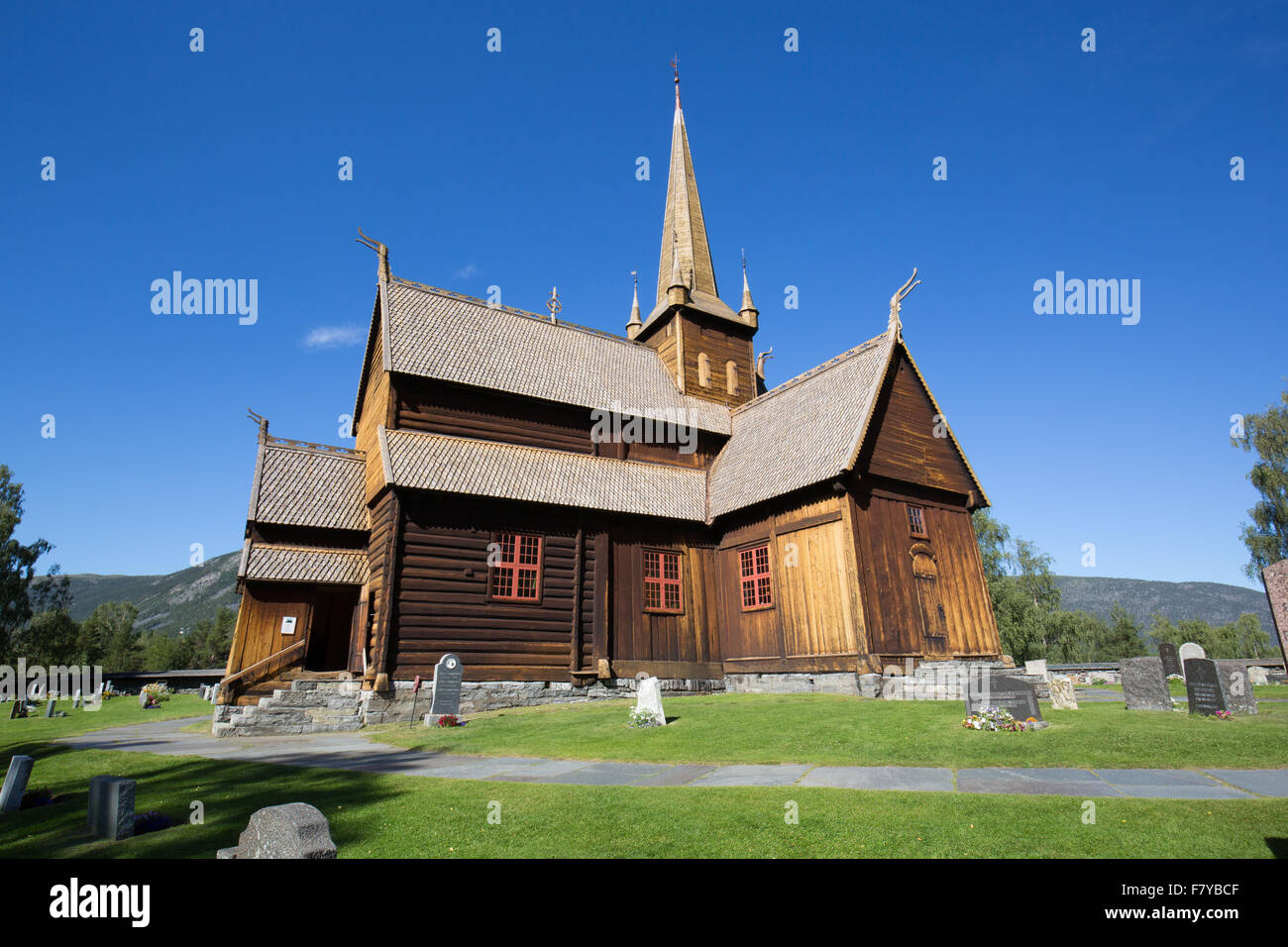 Alten Stabkirche von Lom in Oppland Mittelnorwegen Stockfoto