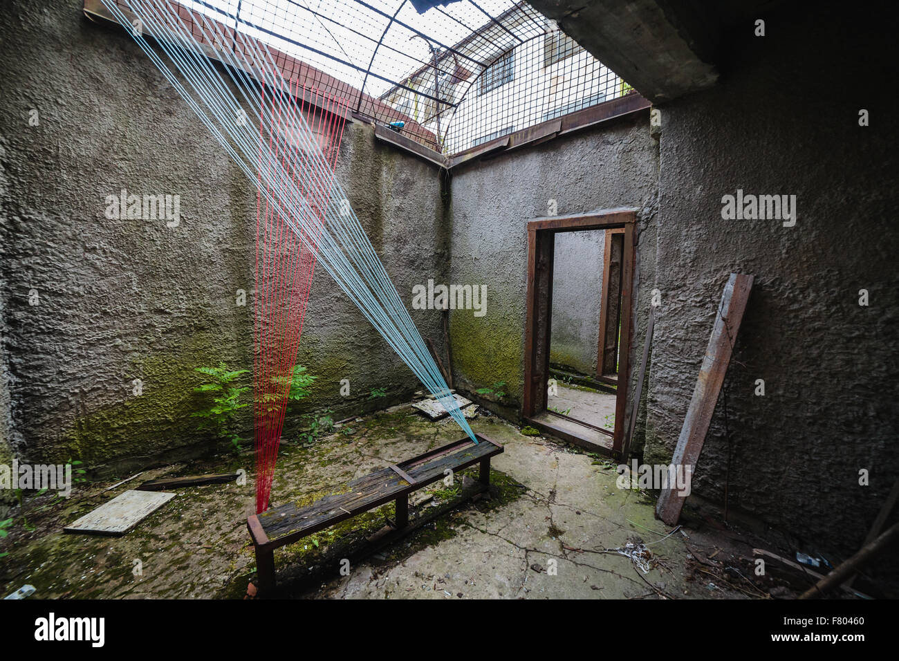 Verlassene Gefängnis in Tallinn - Gefängniszelle Stockfoto