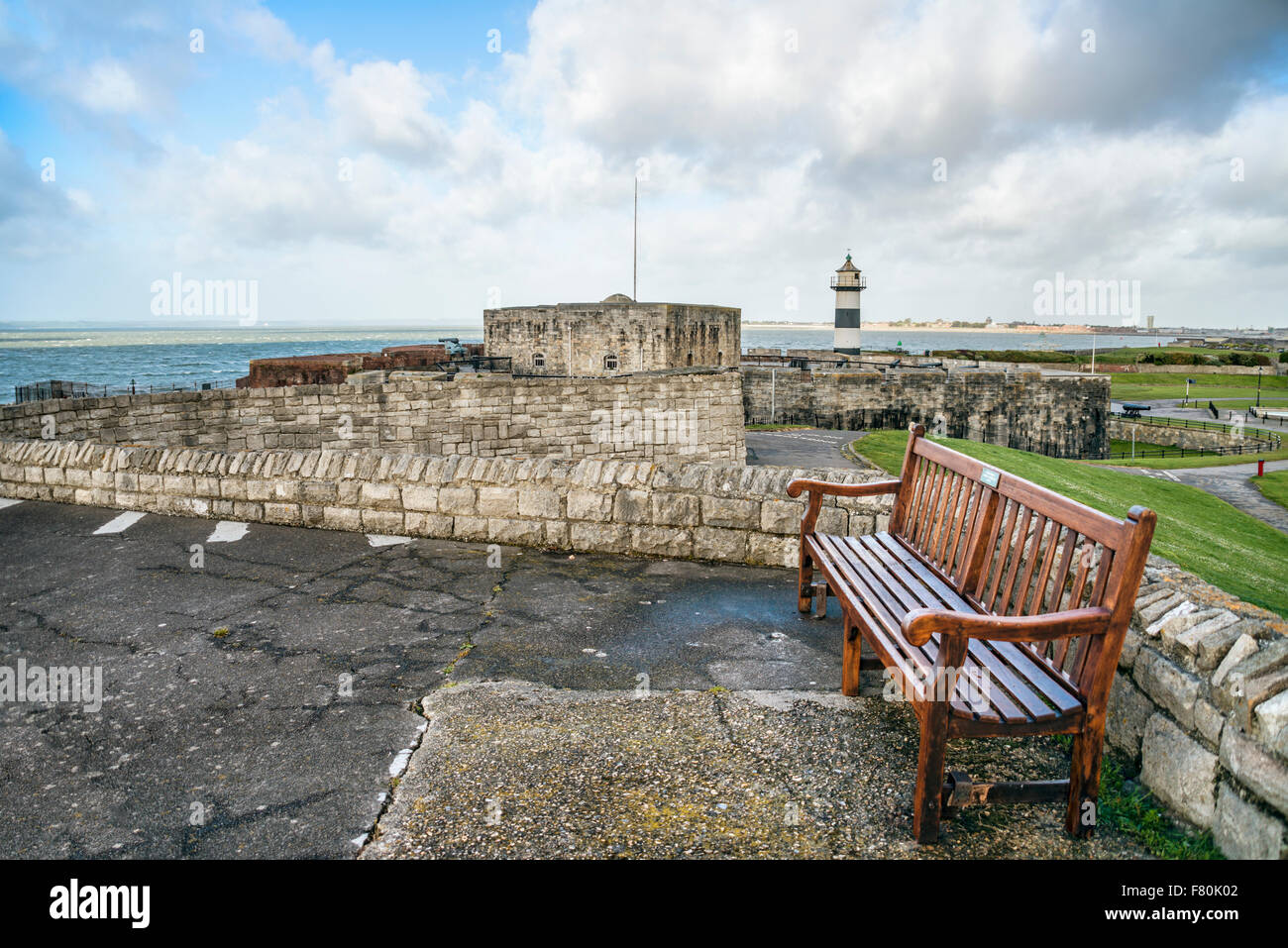 Southsea Castle und Leuchtturm gesehen von Southsea Commons, Portsmouth, England, UK Stockfoto