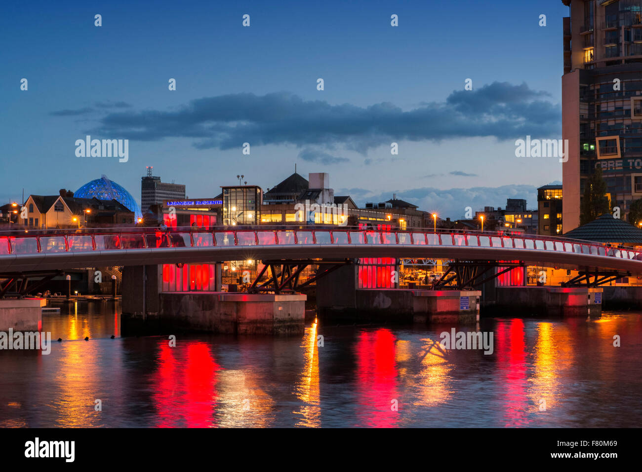 Lagan Weir Fuß und Zyklus-Brücke, Belfast Nordirland Stockfoto
