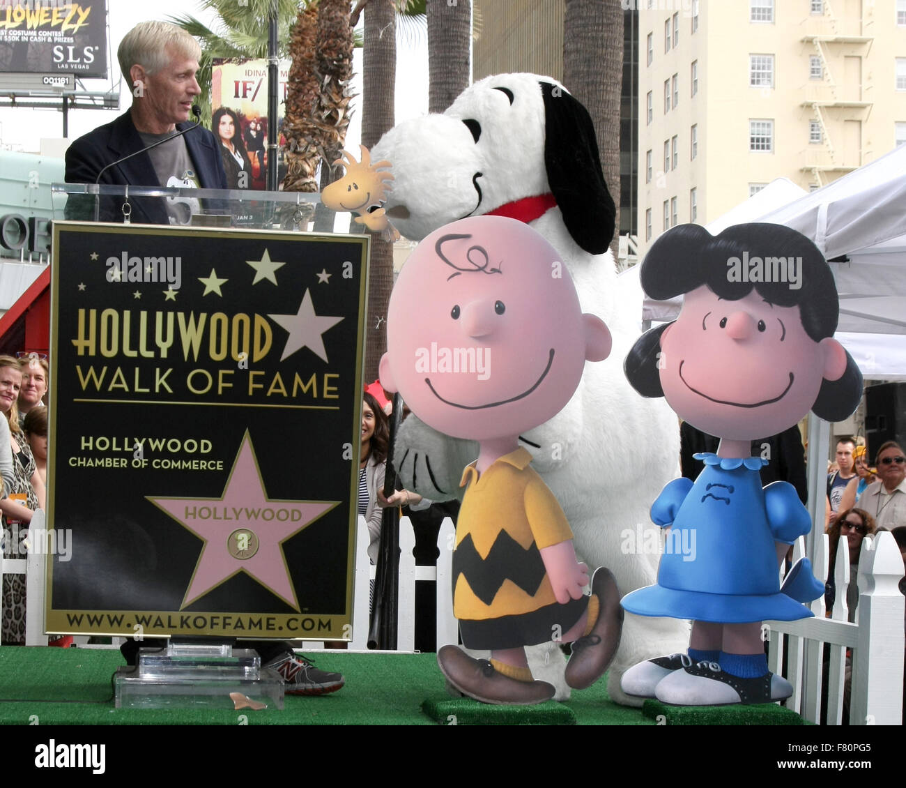 Snoopy Hollywood Walk of Fame Star Zeremonie mit: Craig Schultz, Charlie Brown, Snoopy, Lucy Where: Los Angeles, California, Vereinigte Staaten von Amerika bei: 2. November 2015 Stockfoto