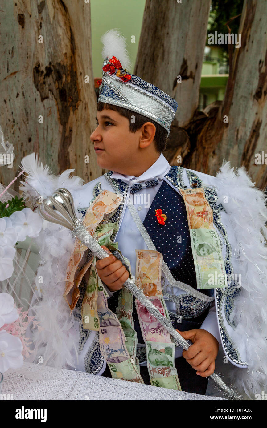 Beschneidung Straßenfest (Sunnet Partei), Marmaris, Provinz Mugla, Türkei Stockfoto