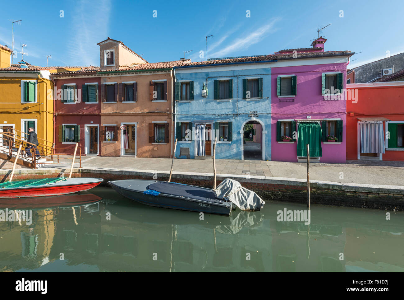 Bunte Häuser auf dem Rio Terra Nova, Burano, Venedig, Veneto, Italien Stockfoto