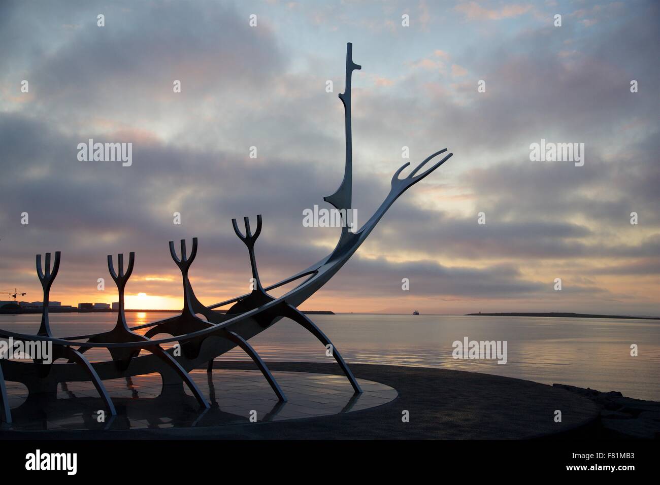 Die Sun Voyager-Skulptur, Kunst im öffentlichen Raum in Reykjavik, Island Stockfoto
