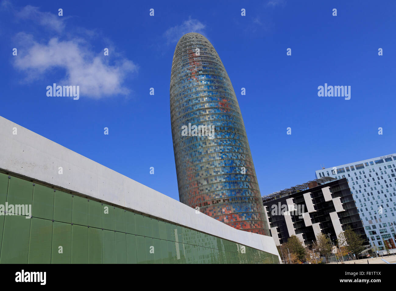 Design Museum & Agbar Tower, Plaça de Les Glories, Sant Marti District, Barcelona, Katalonien, Spanien, Europa Stockfoto
