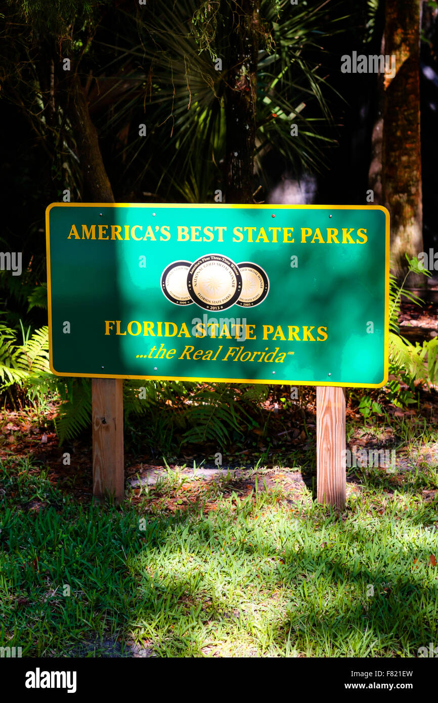 Amerikas beste Staatsparks grünen Schild am Homosassa Springs, Florida Stockfoto