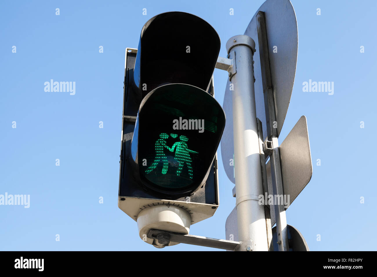 Fußgängerampel mit grünen Liebhaber Originalsignal, Wien, Österreich Stockfoto