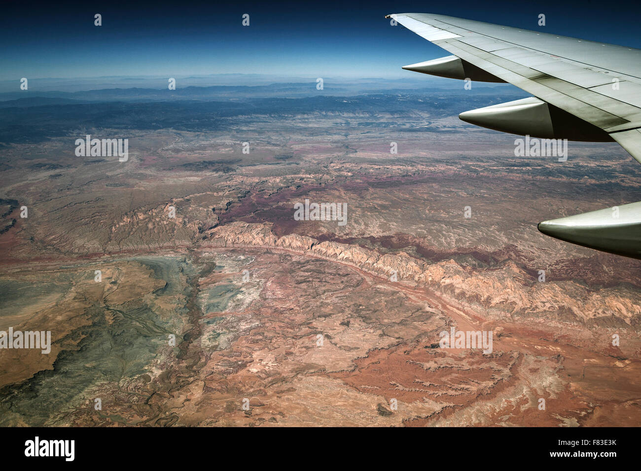 Blick vom Flugzeug, Fabrik Butte und Umgebung, Utah, USA Stockfoto