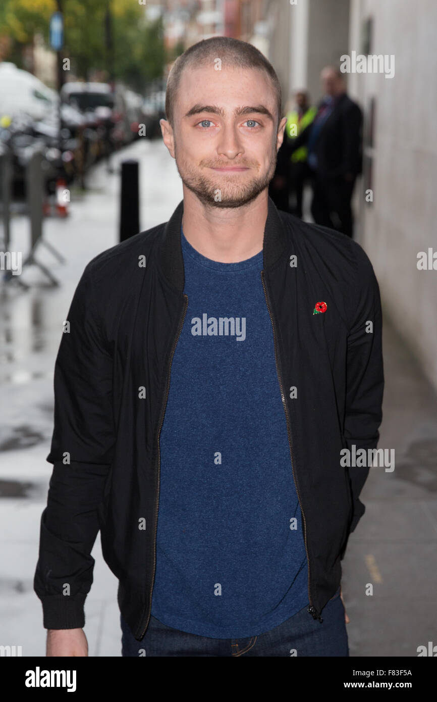 Daniel Radcliffe bei BBC Radio 1 Studios ankommen mit: Daniel Radcliffe wo: London, Vereinigtes Königreich bei: 4. November 2015 Stockfoto