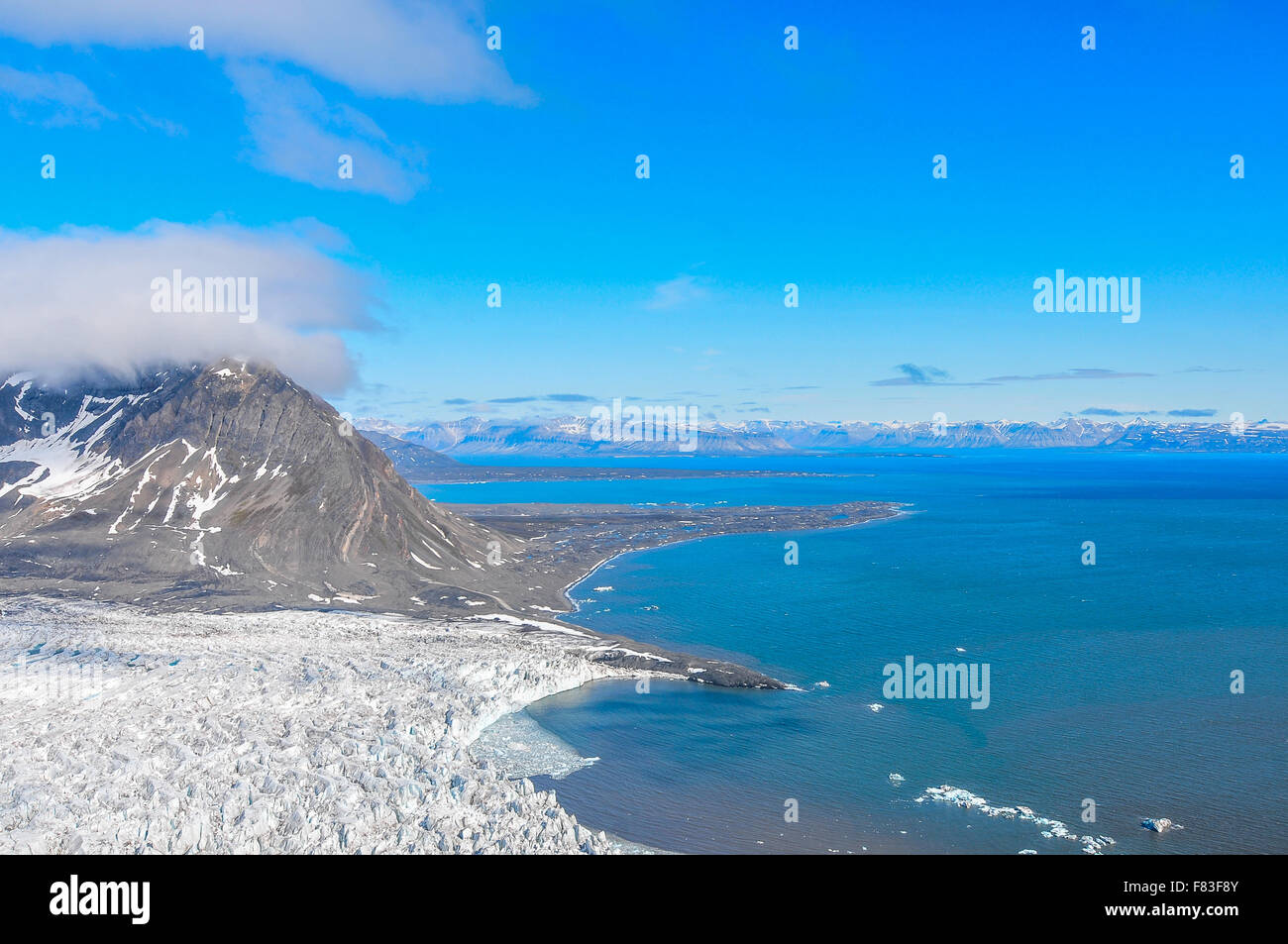 Die Insel Spitzbergen in der Nähe der Arktis ist einer der kältesten Orte der Erde, aber wirkt sich die globale Erwärmung Stockfoto