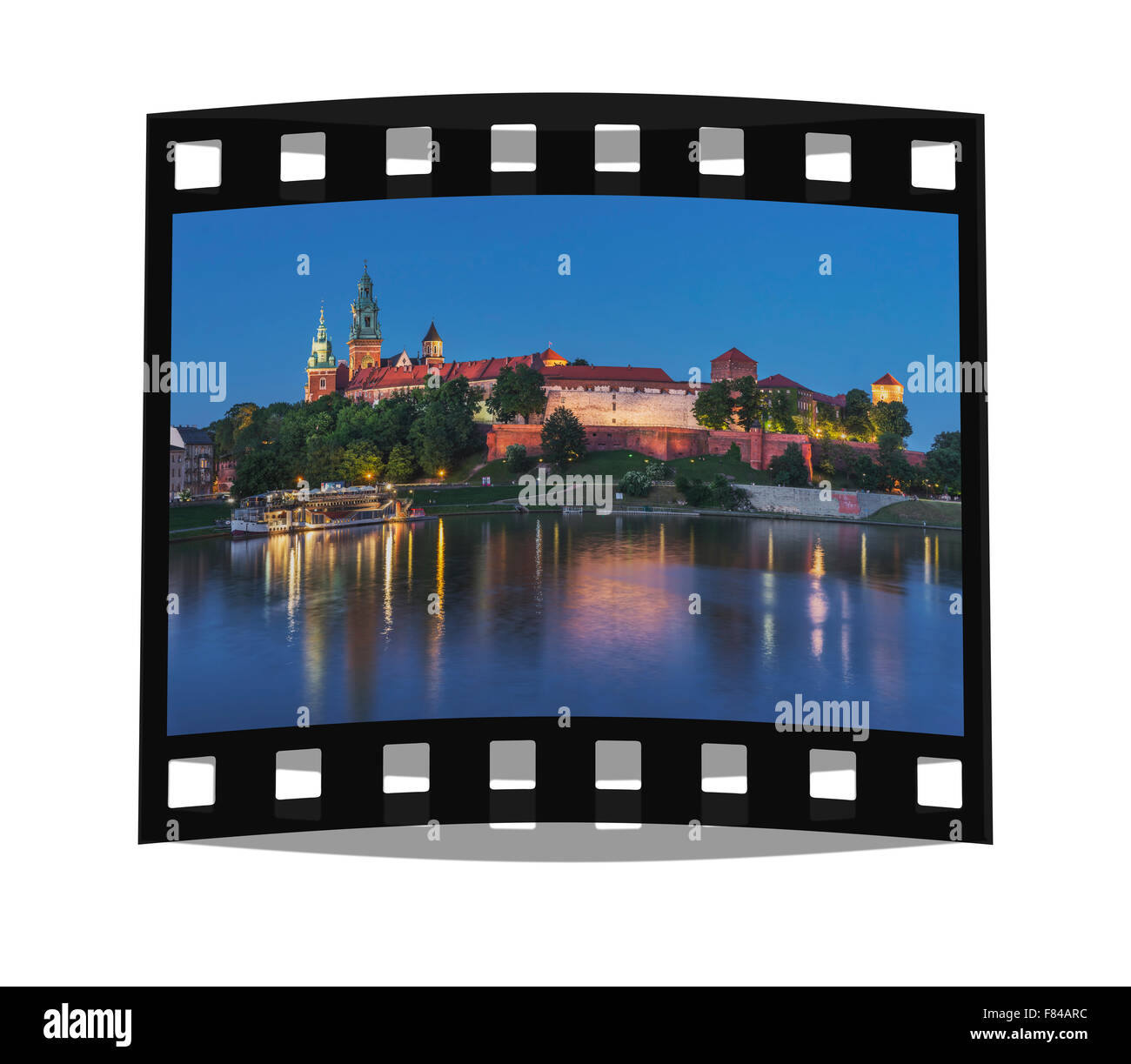 Blick über die Weichsel in der Nacht zum Schloss Wawel, der ehemaligen Residenz der polnischen Könige, Krakau, Polen, Europa Stockfoto Blick über die Weichsel in der Nacht zum Schloss Wawel, der ehemaligen Residenz der polnischen Könige, Krakau, Polen, Europa Stockfoto