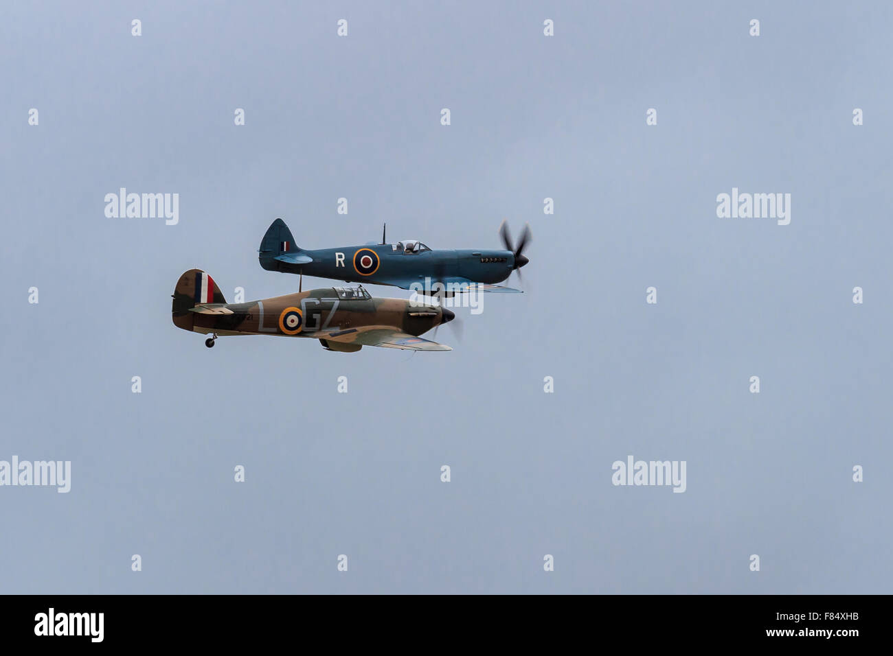 Hawker Hurricane und Supermarine Spitfire anzeigen in Southport Airshow Sonntag 20. September Stockfoto
