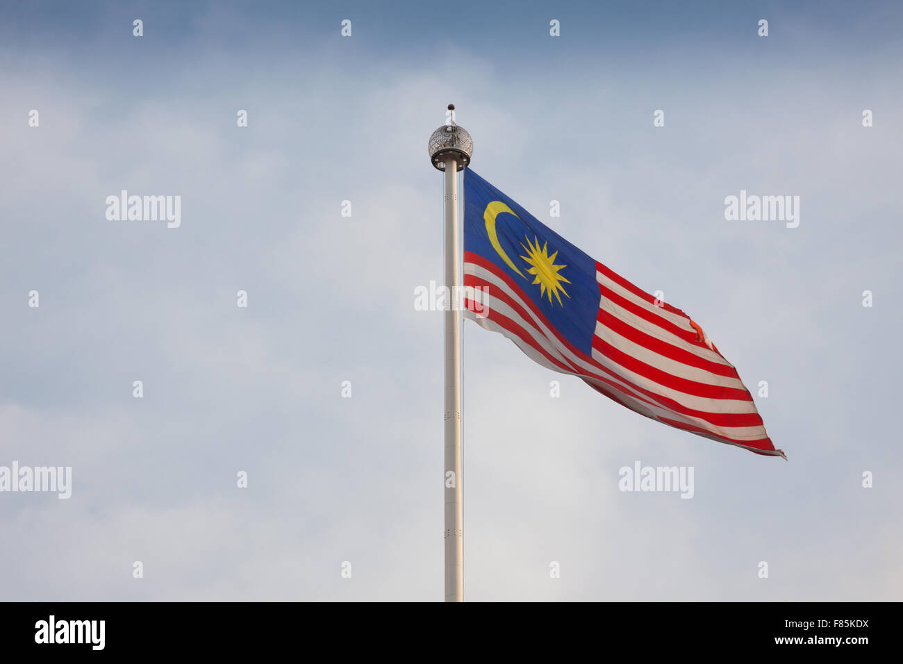 Malaysische Flagge im wind Stockfoto