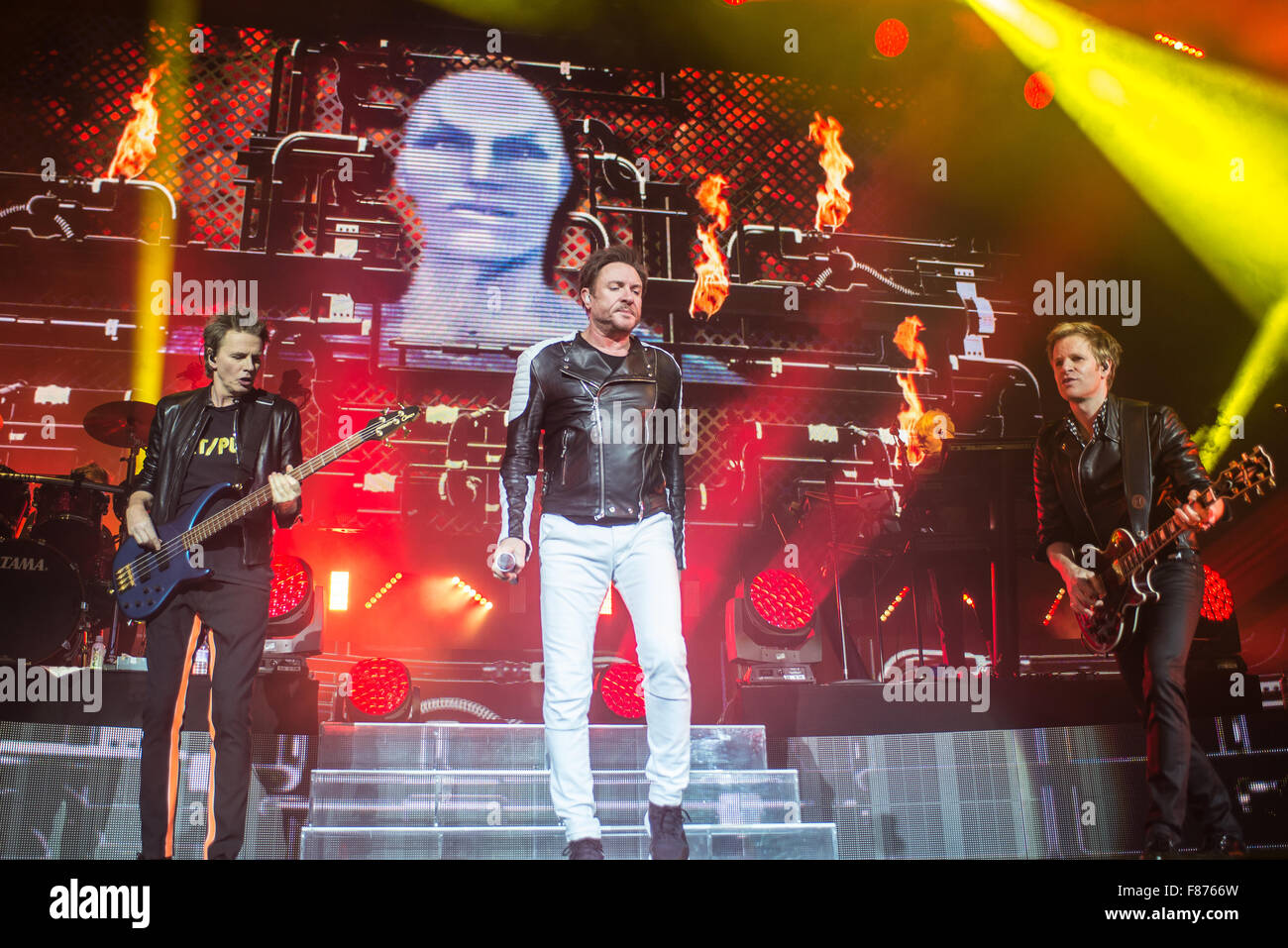 Glasgow, Vereinigtes Königreich. 6. Dezember 2015. Duran Duran führen bei Glasgow SSE Hydro auf Sonntag, 6. Dezember 2015 während der Papier-Götter-Tour. Bildnachweis: John Graham / Bassline Bilder/Alamy Live News Stockfoto