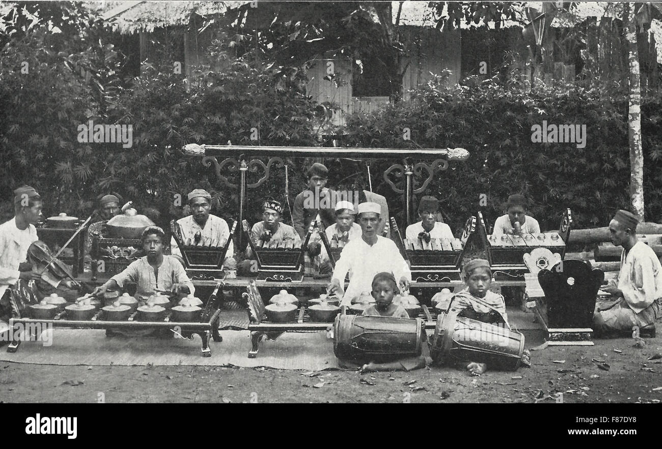 Ein Malay-Band um 1900 - Geige normalerweise hier gesehen hat keinen Platz in der einheimischen Orchester Stockfoto